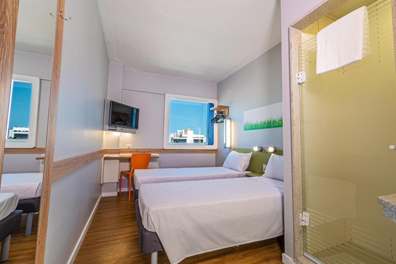 Quarto Standard com 2 Camas de Solteiro